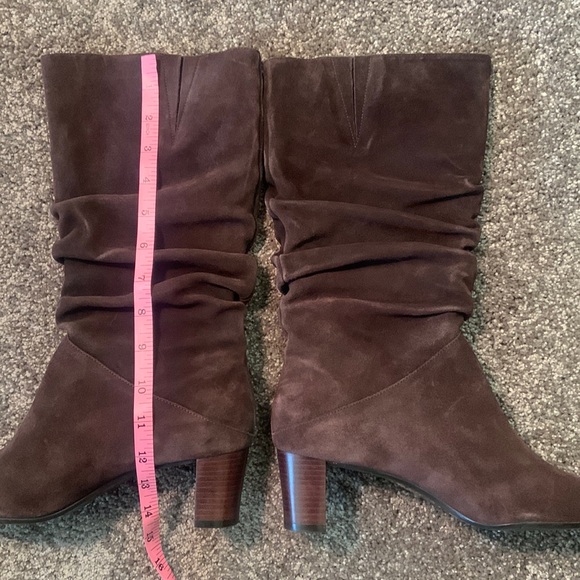 NWT No Box Talbots Brown Suede Boots Size 7.5 - Picture 11 of 16
